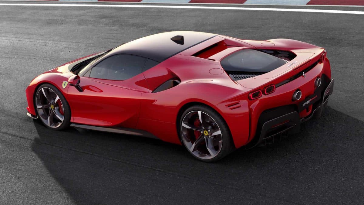 Ferrari SF90 Stradale plug-in híbrido