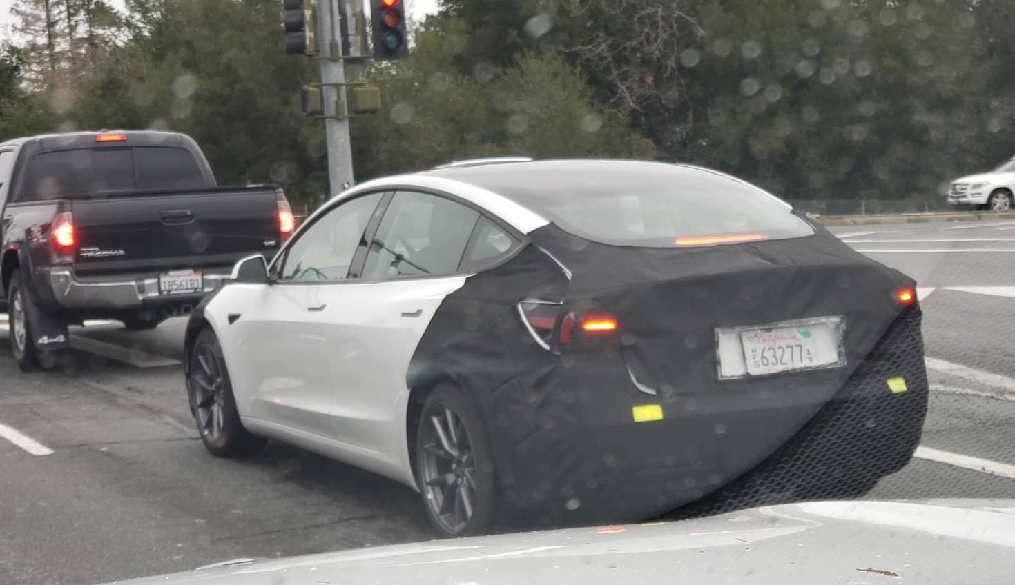 tesla model 3 2023