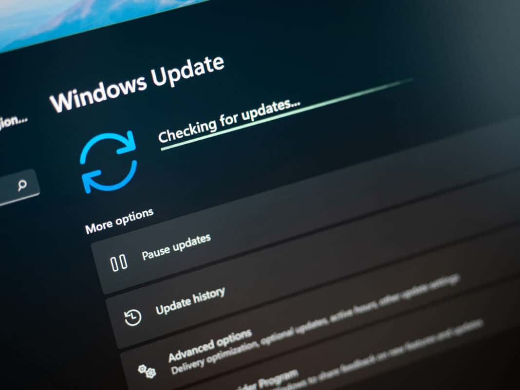 voltar ao Windows 10, fim do Windows 10 previsto, computador sem funcionar, Windows 11 KB5037771, não atualiza o Windows 11, Windows 11 super resolução, driver para o Windows 11, atualização para o Windows 11 2023, Truques para instalar o Windows 11, Windows limpeza, Windows 11 23H2 instalado, upgrade grátis para o Windows 12, menu de definições rápidas do Windows 11, mudar para o Windows 11, atualização do Windows 11 ecrãs, reparar computador a reiniciar