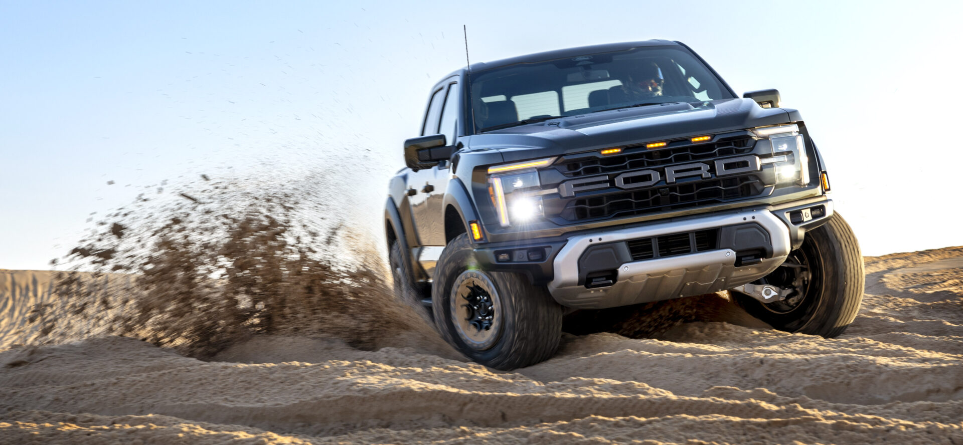 2024 Ford F-150 Raptor_06