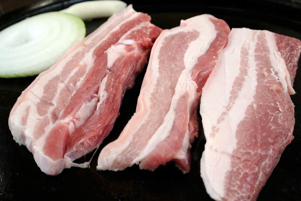 alerta: não faça estes erros a descongelar a carne!