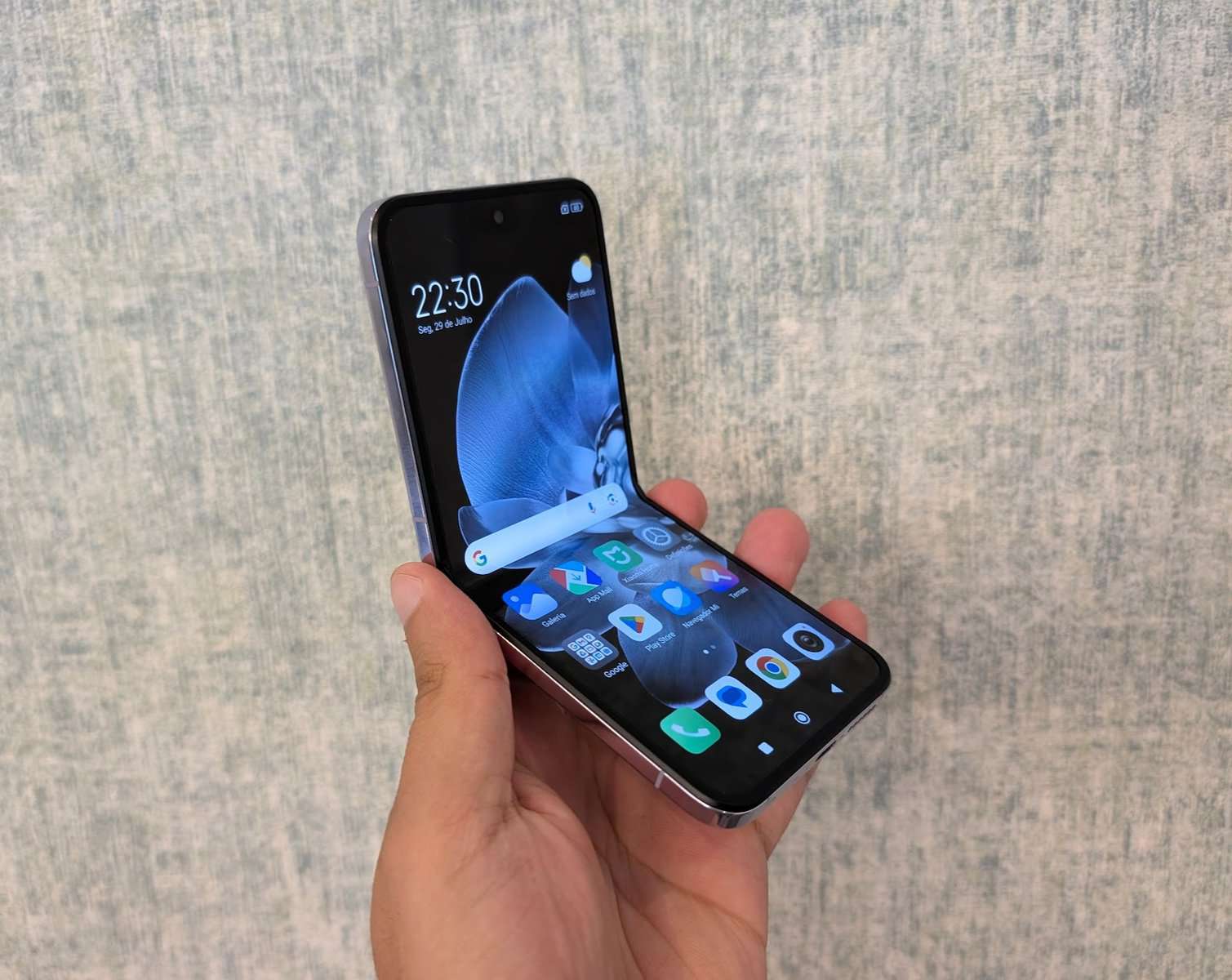 (primeiras impressões) xiaomi mix flip: É mesmo bonito pah!