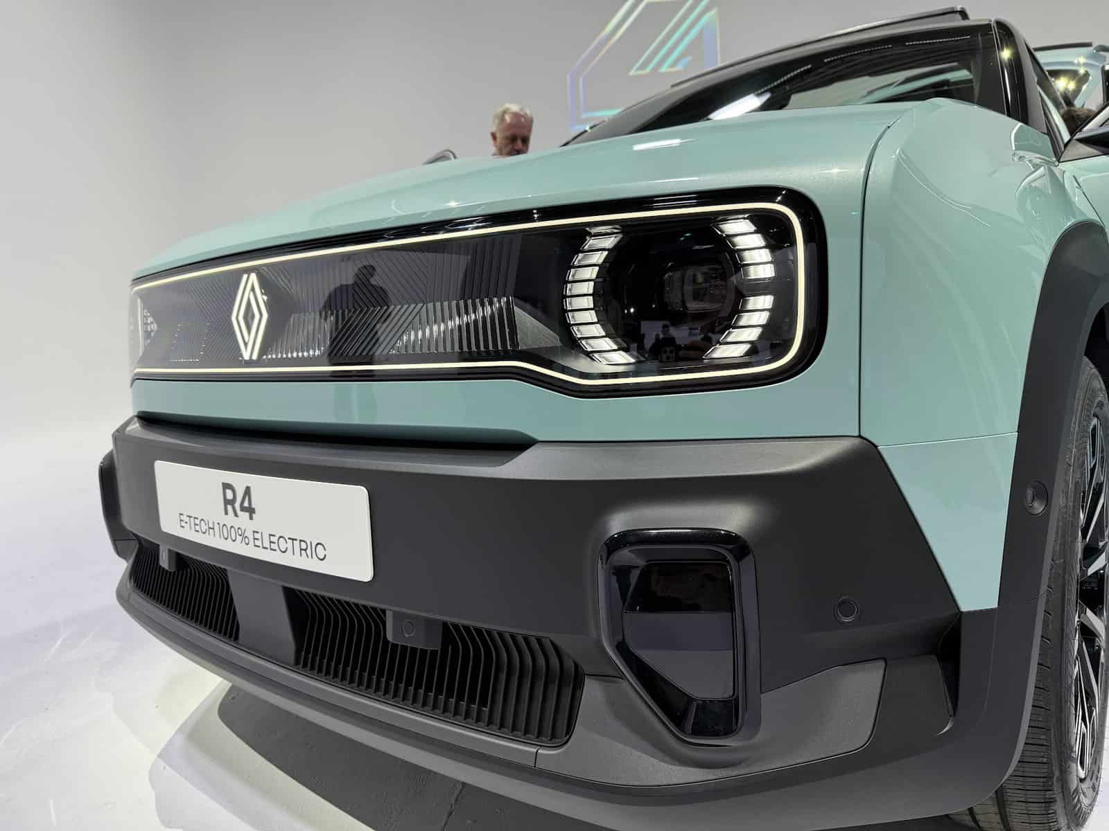 renault 4 e-tech: Ícone do passado passa a aposta do futuro!