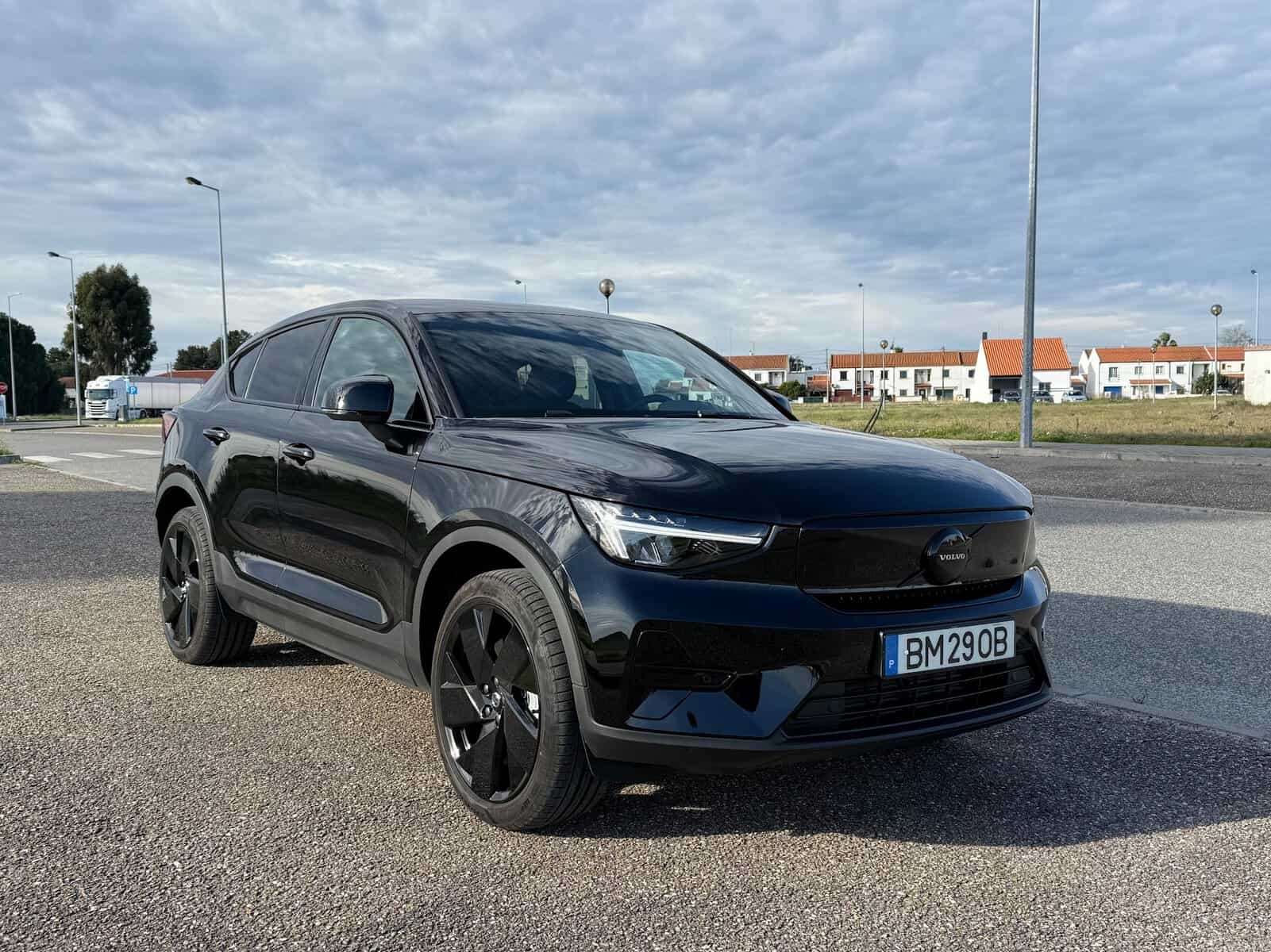 (ensaio) volvo ec40 black edition: que máquina!