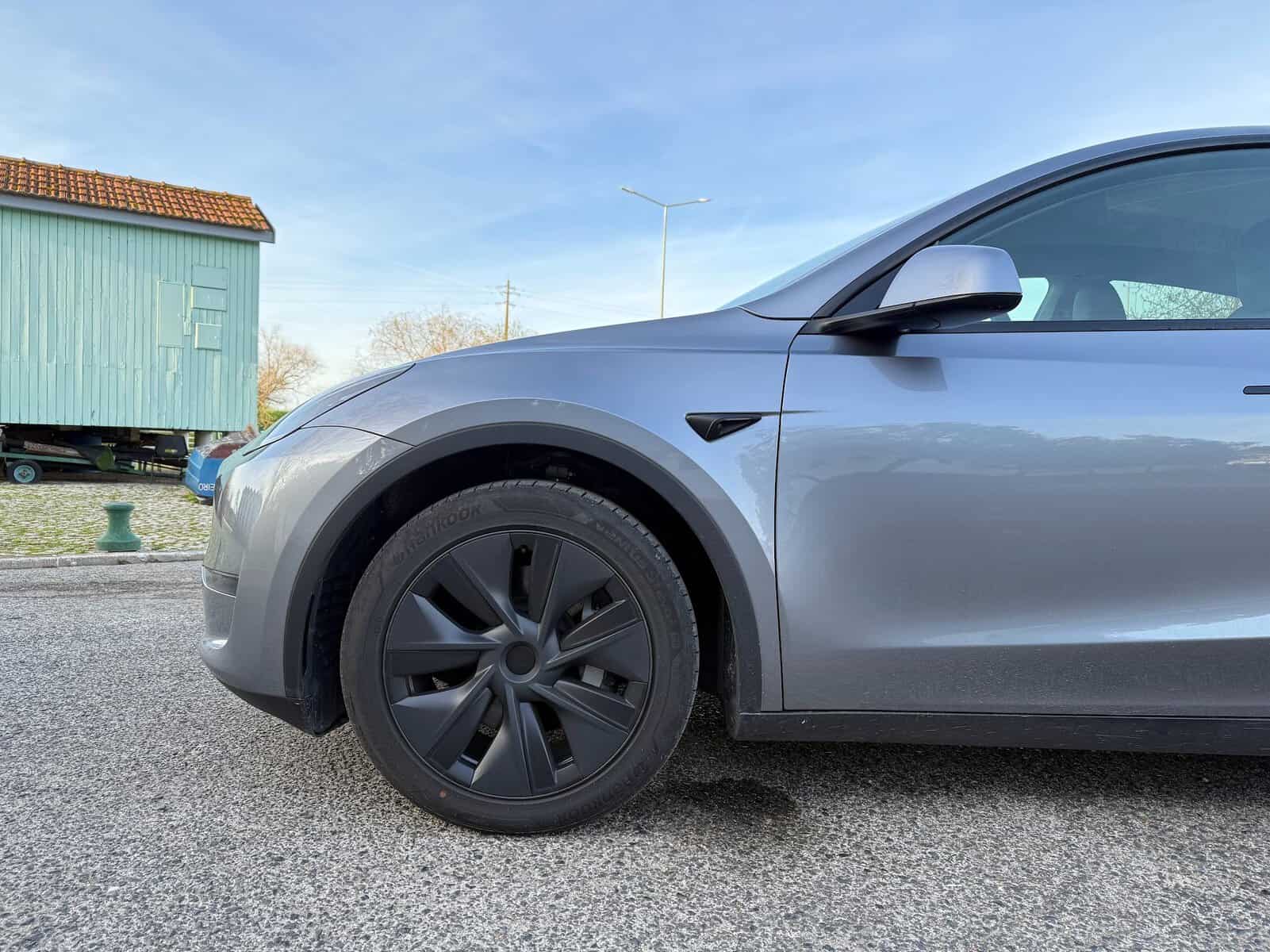 (ensaio) tesla model y - É um sucesso de vendas. porquê? rascnho